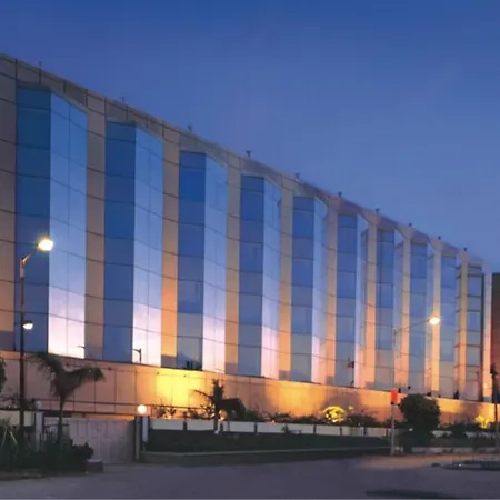 Ramada Plaza By Wyndham Palm Grove-3